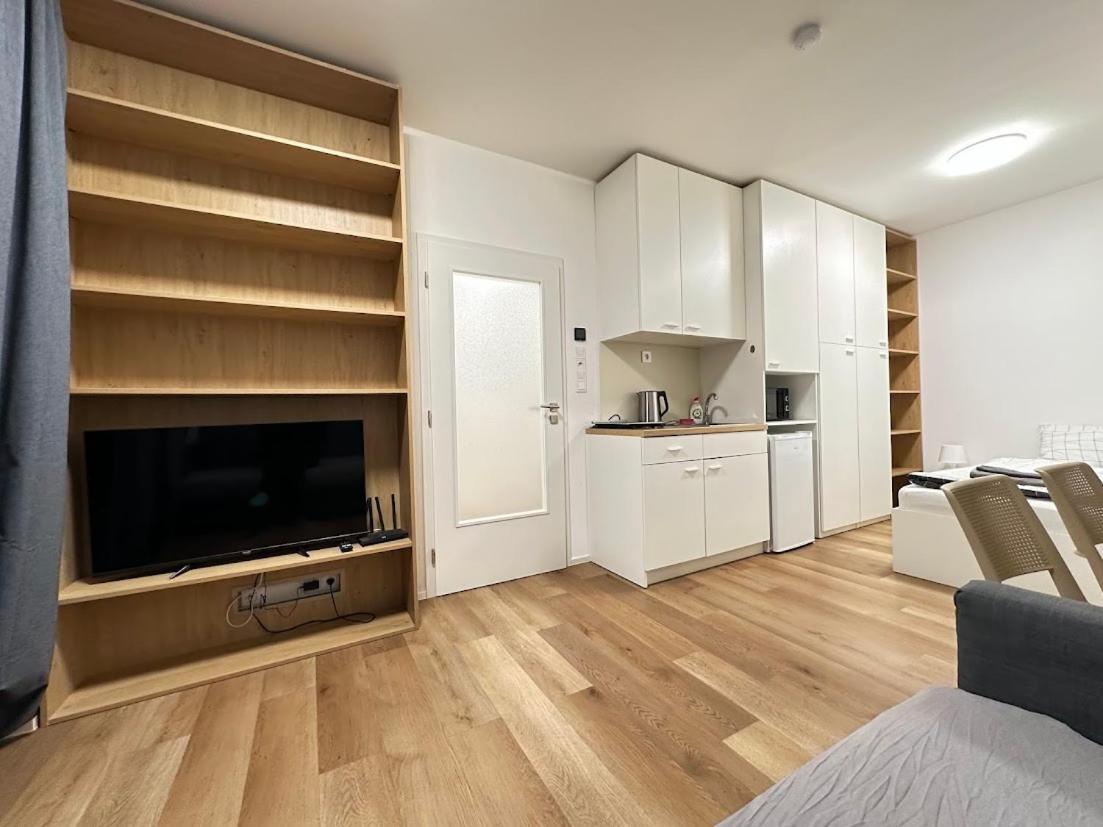 Bella Apartments ブルノ エクステリア 写真